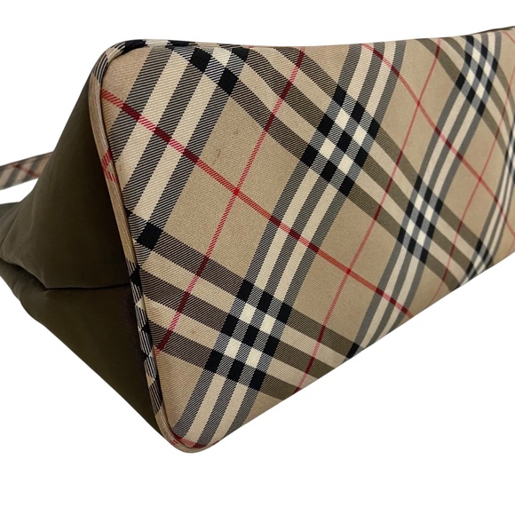 Authentic Burberry Nylon Shoulder Bag – Army Green, Nova Check, Zip Closure - Picture 15 of 16